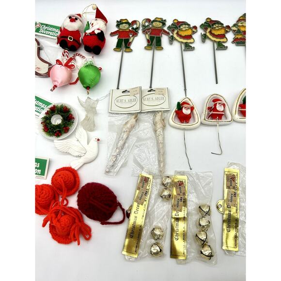 Junk Drawer Lot Of Vtg Christmas Décor Decorations Ornaments Santa Bells Crafts - Picture 4 of 12